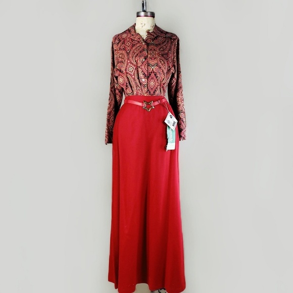 Vintage Dresses & Skirts - Summit of Boston 1970s red wool maxi skirt. Vintage Dresses & Skirts - Summit of Boston 1970s red wool maxi skirt.